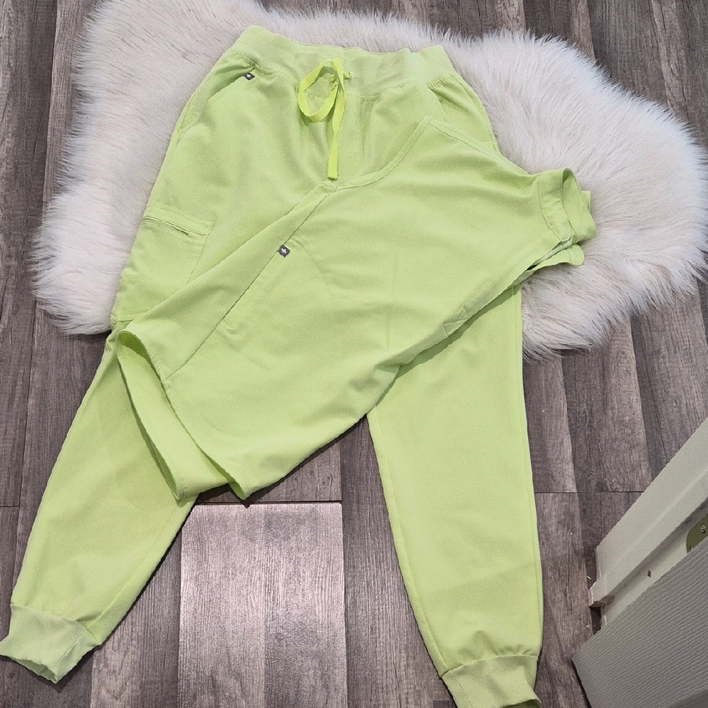 Figs Light Green Women's Jogger Scrub  Set